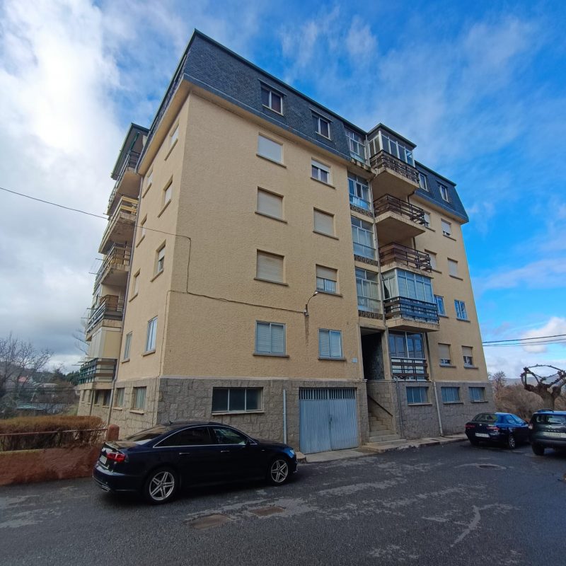 VENTA de piso con ascensor y plaza de garaje en Piedrahita (Ávila)