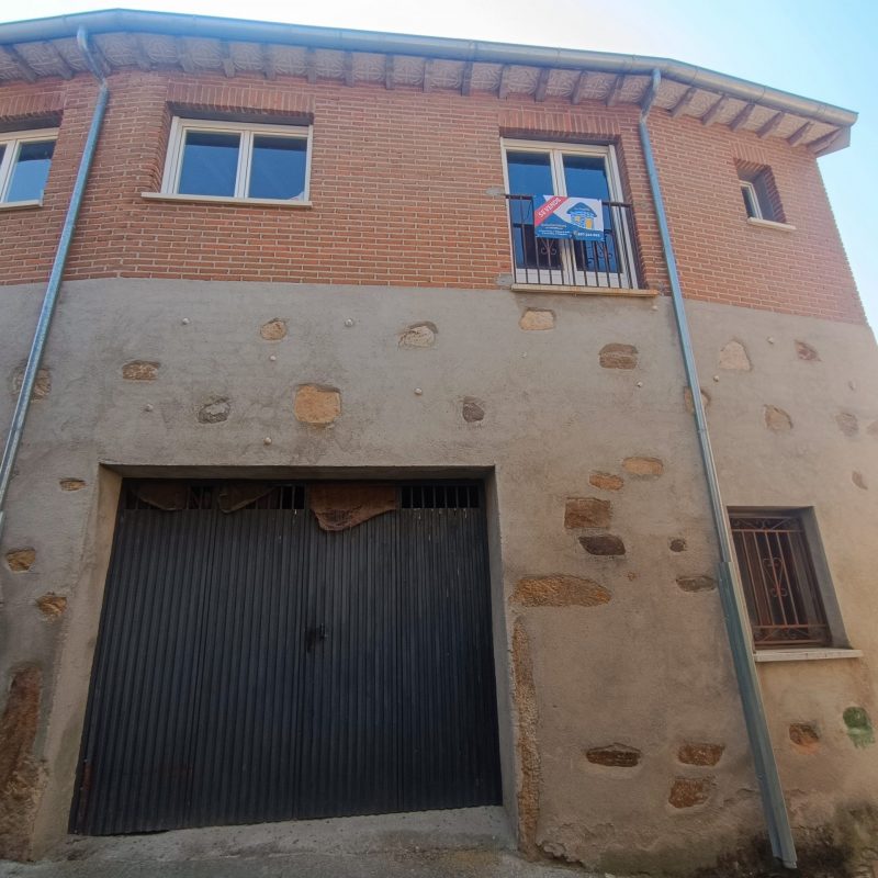 Se vende casa en construcción en Navamures-Tormellas (Ávila)