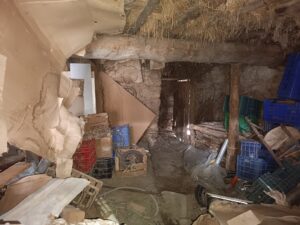 Almacén de piedra en Navatejares (Ávila)