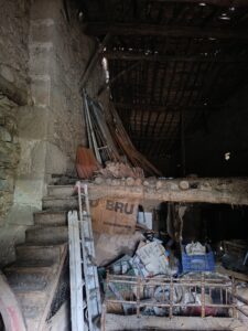 Almacén de piedra en Navatejares (Ávila)