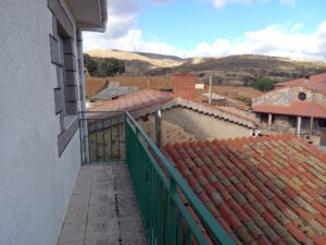 Casa familiar con patio en Amavida (Ávila)