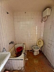 Casa con garaje y leñera para rehabilitar en Piedrahíta