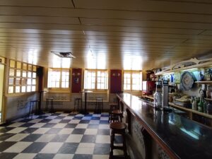 Local hostelero "Chivis" en Piedrahita (Ávila)