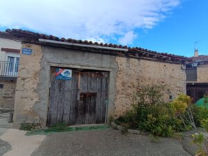Almacén de piedra en Navatejares (Ávila)