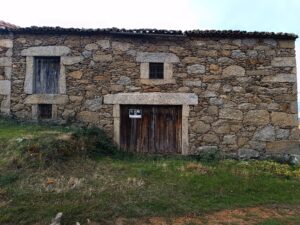 Casa independiente de piedra en Las Navas - La Aldehuela (Ávila)