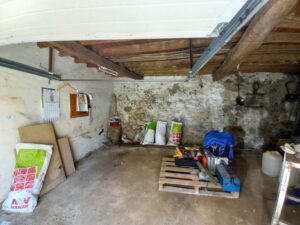 Casa con garaje y leñera para rehabilitar en Piedrahíta