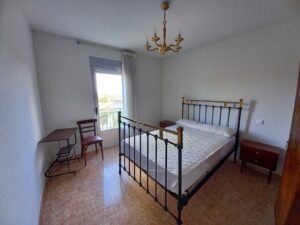 Casa familiar con patio en Amavida (Ávila)