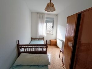 Casa familiar con patio en Amavida (Ávila)