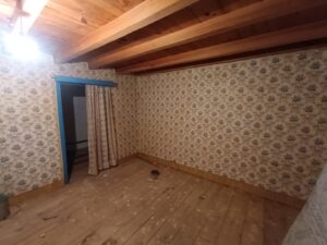 Vivienda con amplio terreno urbano en Navacepeda de Tormes