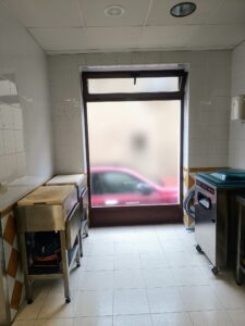 ¡Oportunidad de alquiler en una de las mejores calles de Piedrahita!