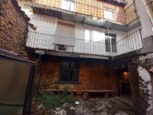 Piso con terraza, patio y almacén en El Barco de Ávila (Ávila)