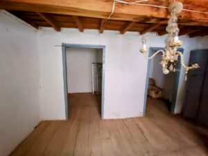 Vivienda de piedra en Navalonguilla (Ávila)