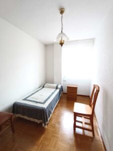 Piso con 3 dormitorios y plaza de garaje en El Barco de Ávila