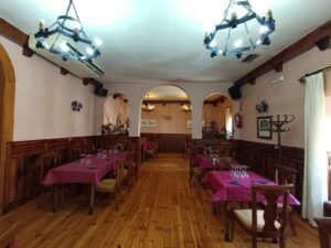 Local hostelero "Chivis" en Piedrahita (Ávila)