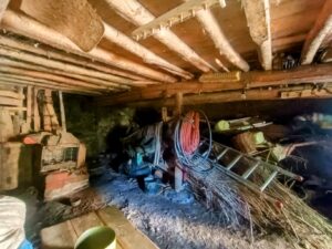 Casa rústica con leñera en Navaescurial (Ávila)