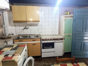 Casa rústica con leñera en Navaescurial (Ávila)