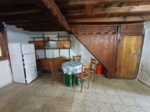 Casa de pueblo con patio en Aldeanueva de Santa Cruz (Ávila)