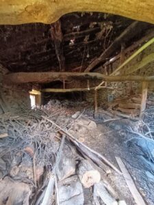 casa de pueblo con patio en El Hoyo – La Horcajada (Ávila)