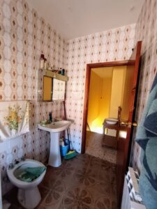 casa de pueblo con múltiples posibilidades en Becedillas (Ávila)