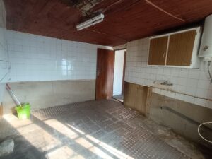 Casa de pueblo con amplio espacio exterior en Gallegos de Solmirón (Salamanca)