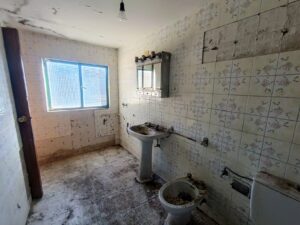 Casa de pueblo con amplio espacio exterior en Gallegos de Solmirón (Salamanca)