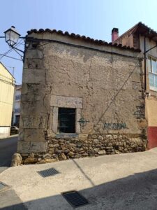 Almacén de piedra en Navalonguilla (Ávila)