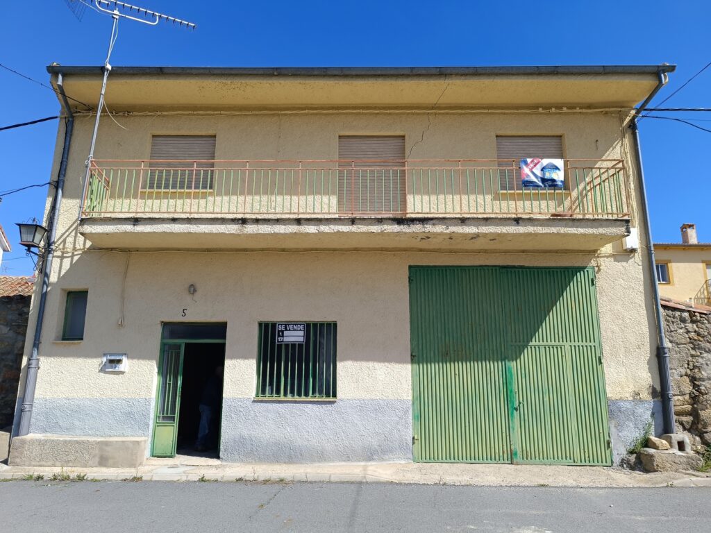 Casa de pueblo con múltiples posibilidades en Becedillas (Ávila) - La  Zagalla servicios inmobiliarios en el Barco de Ávila y Piedrahíta.