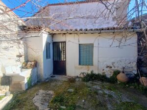 casa de pueblo con patio en Malpartida de Corneja (Ávila)