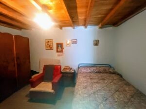 Casa rústica con leñera en Navaescurial (Ávila)