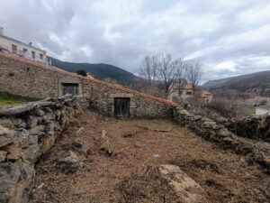 suelo urbano en La Angostura (Ávila)