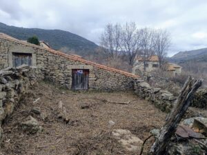 suelo urbano en La Angostura (Ávila)