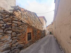 Vivienda de Piedra para Rehabilitar en Navamures (Ávila)