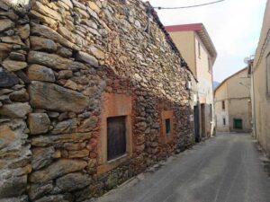 Vivienda de Piedra para Rehabilitar en Navamures (Ávila)