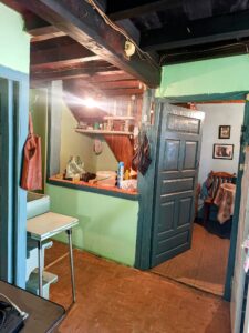 Casa rústica con leñera en Navaescurial (Ávila)