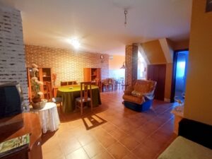 Casa de pueblo en Medinilla (Ávila)