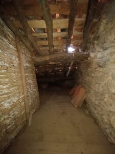 Casa de pueblo a reformar en Navalonguilla