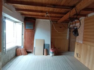 Casa de pueblo a reformar en Navalonguilla