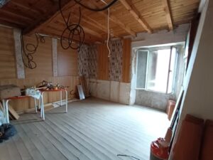 Casa de pueblo a reformar en Navalonguilla